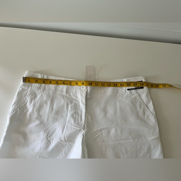 New York & Company White Flat-front Shorts - Picture 7 of 11